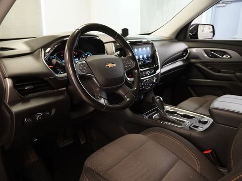 Used 2020 Chevrolet Traverse LT FWD image 6
