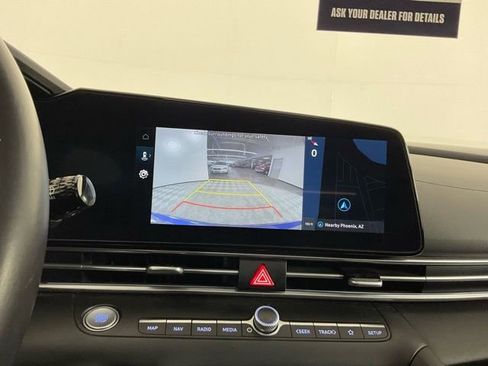 Used 2025 Hyundai Elantra SEL image 20
