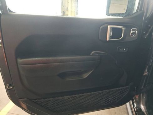 Used 2024 Jeep Wrangler Unlimited AWD/4WD image 14