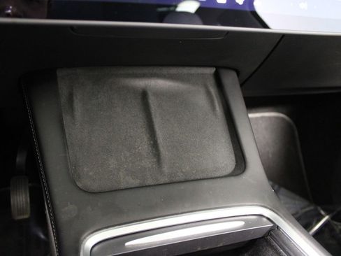 Used 2021 Tesla Model Y Long Range image 14