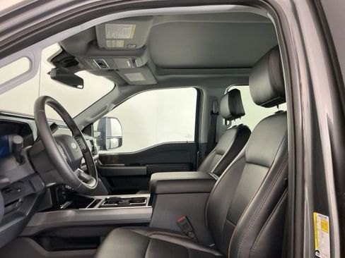 Used 2025 Ford F450 Lariat w/ FX4 Off-Road Package AWD/4WD image 17