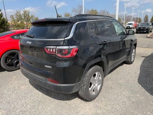 Used 2022 Jeep Compass Latitude w/ Convenience Group image 2