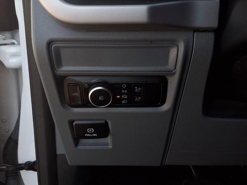 Used 2023 Ford F150 XLT image 12