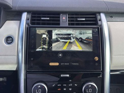 Used 2022 Land Rover Discovery HSE R-Dynamic image 13