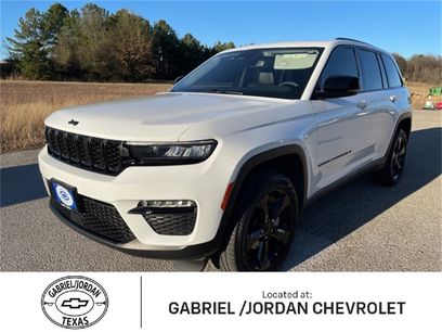 Used 2024 Jeep Grand Cherokee Limited w/ Black Appearance Package