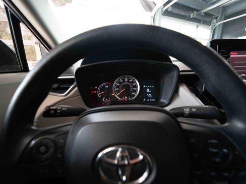 Used 2022 Toyota Corolla Cross L FWD image 15