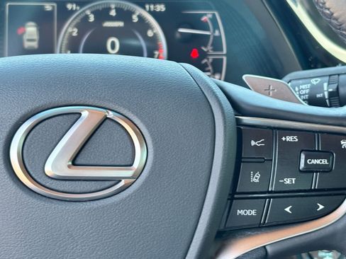 Used 2025 Lexus ES 350 FWD image 20