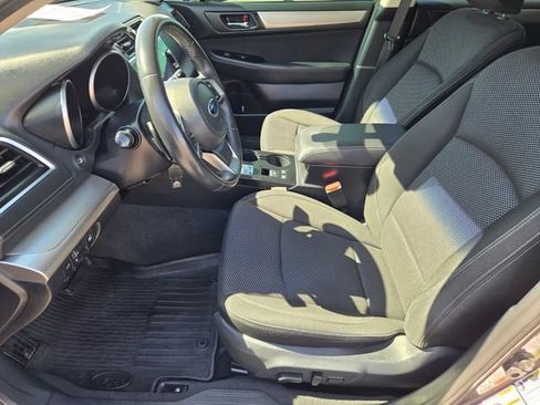 Used 2018 Subaru Outback 2.5i Premium AWD/4WD image 10
