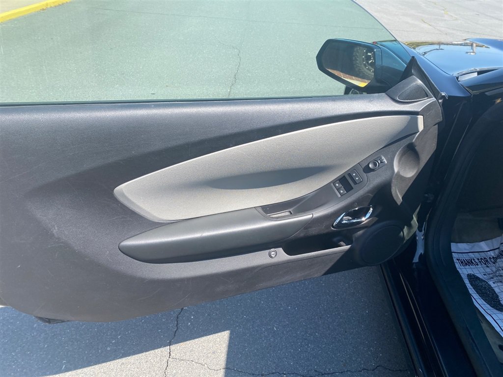 Used 2015 Chevrolet Camaro LS RWD image 7