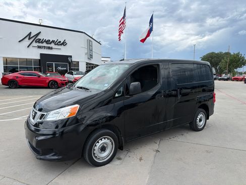 Used 2020 Nissan NV200 S FWD image 1