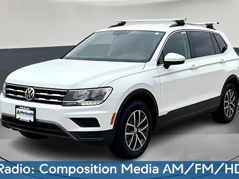 Used 2019 Volkswagen Tiguan SE image 3