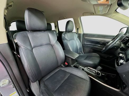 Used 2020 Mitsubishi Outlander SEL image 30