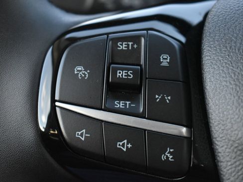 Used 2023 Ford Escape Platinum image 21