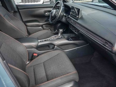 Used 2025 Honda HR-V Sport image 15