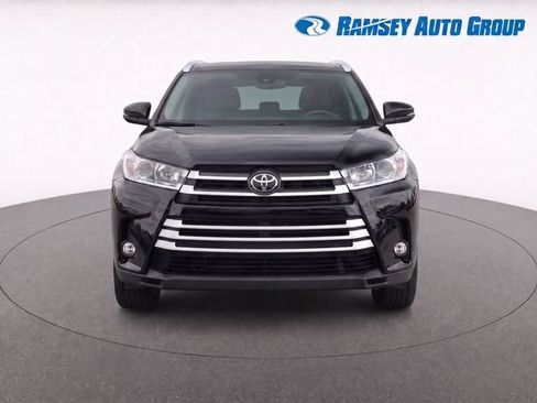 Used 2019 Toyota Highlander Limited Platinum AWD/4WD image 5