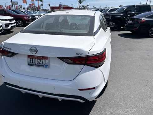 Used 2024 Nissan Sentra SV FWD image 17