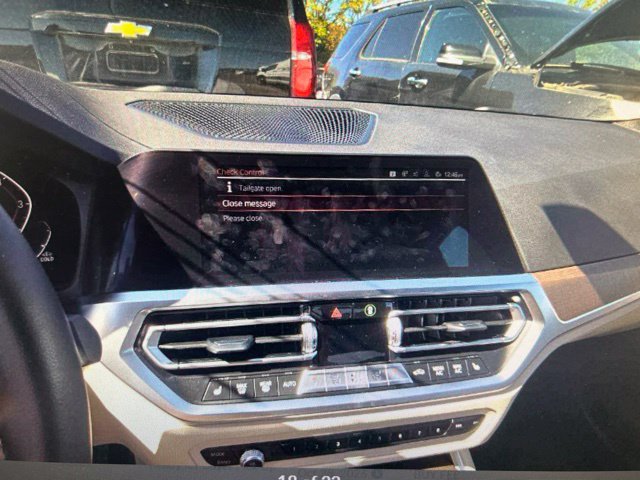 Used 2021 BMW 330i Sedan w/ Convenience Package RWD image 11
