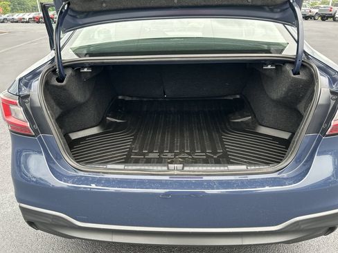 Used 2023 Subaru Legacy Premium AWD/4WD image 11