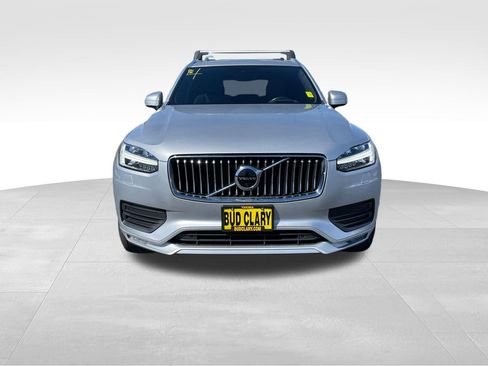 Used 2020 Volvo XC90 T6 Momentum w/ Protection Package Premier image 11