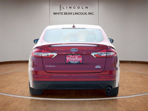 Used 2020 Ford Fusion SE w/ Equipment Group 151A image 4