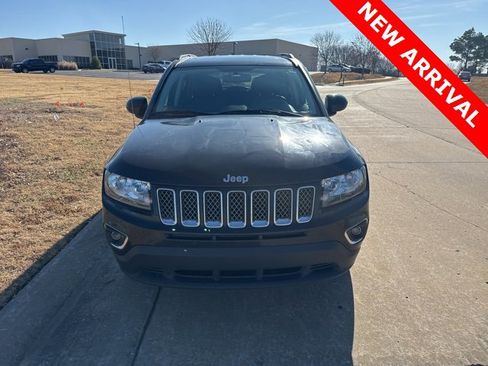 Used 2014 Jeep Compass Latitude image 8