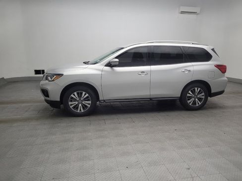 Used 2020 Nissan Pathfinder SL FWD image 2
