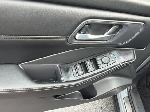Used 2026 Nissan Rogue Dark Armor AWD/4WD image 10