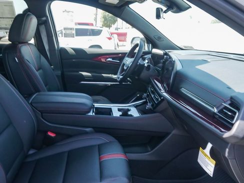 New 2026 Chevrolet Traverse RS AWD/4WD image 17