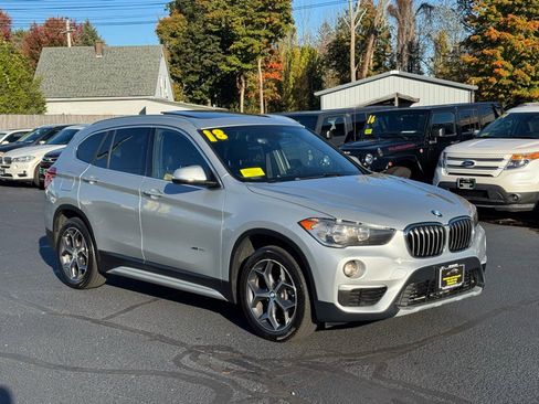 Used 2018 BMW X1 xDrive28i image 3