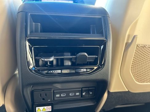 New 2026 Jeep Grand Cherokee Limited AWD/4WD image 29