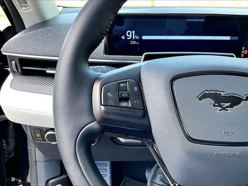 Used 2025 Ford Mustang Mach-E Premium RWD image 23