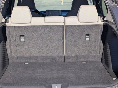 Used 2023 Honda HR-V LX image 23