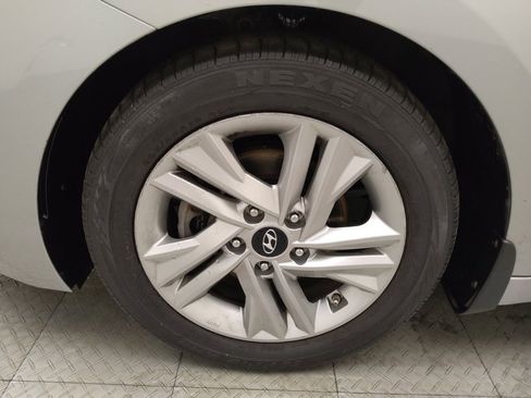 Used 2020 Hyundai Elantra Value Edition w/ Cargo Package (C1) image 31