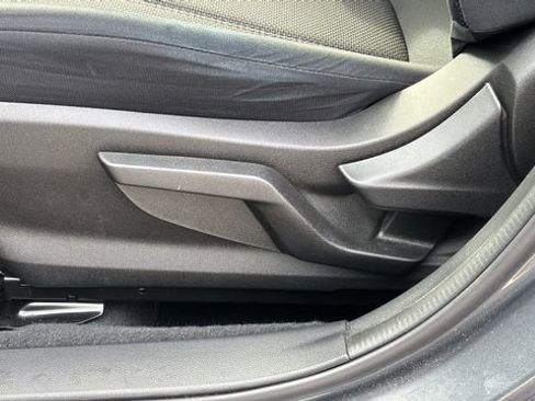 Used 2023 Subaru Crosstrek 2.0i image 28