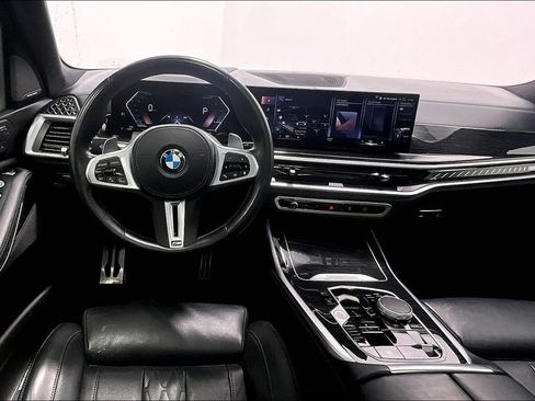Certified 2023 BMW X7 M60i image 7