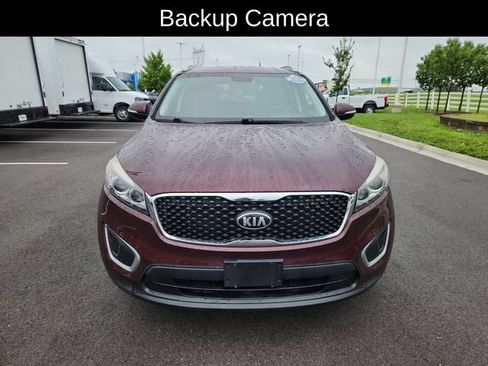 Used 2016 Kia Sorento AWD w/ LX Convenience Package image 2