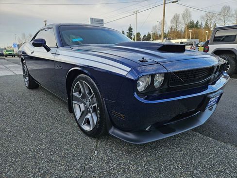Used 2013 Dodge Challenger R/T image 7