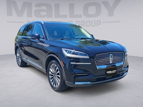 Used 2023 Lincoln Aviator AWD w/ Premium Package image 7