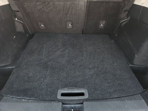 Used 2023 Nissan Rogue SV image 31