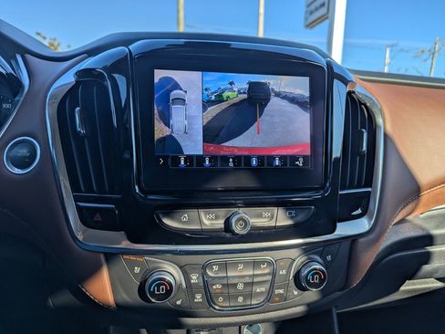 Used 2021 Chevrolet Traverse High Country image 33