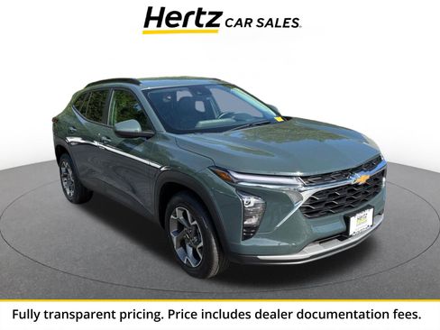 Used 2025 Chevrolet Trax LT w/ LT Convenience Package FWD image 1