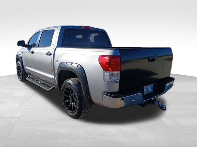 Used 2012 Toyota Tundra 4x4 CrewMax w/ SR5 Pkg image 5