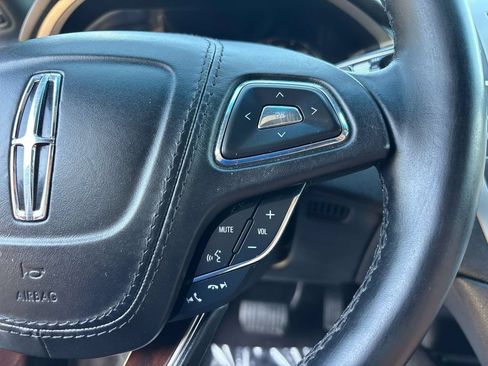 Used 2020 Lincoln MKZ Reserve w/ Elements Package AWD/4WD image 20