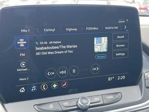 Used 2025 Chevrolet Blazer LT AWD/4WD image 25
