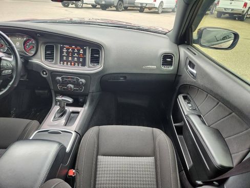 Used 2021 Dodge Charger SXT w/ Cold Weather Package AWD/4WD image 18