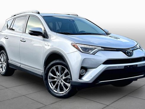 Used 2016 Toyota RAV4 Limited w/ Advanced Technology Package AWD/4WD image 3