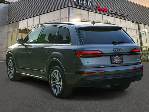 Used 2026 Audi Q7 2.0T Premium w/ Convenience Plus Package AWD/4WD image 2