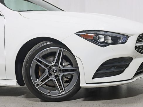 Used 2022 Mercedes-Benz CLA 250 4MATIC image 5