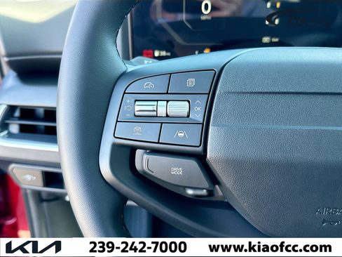 New 2025 Kia K4 EX image 34