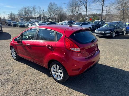 Used 2011 Ford Fiesta SE w/ 202A Rapid Spec Order Code image 6